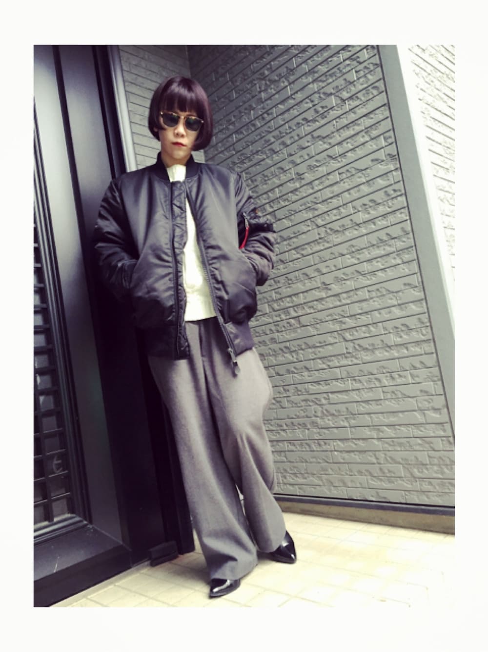 「murua、EMODA、alpha、fashion、outfit、ootd」｜「EMODAのEMODA×アルファ MA-1 tight（MA-1、ブラック系）」を使った、AKANEさん（レディース・161cm）の冬コーディネートの1枚目の写真