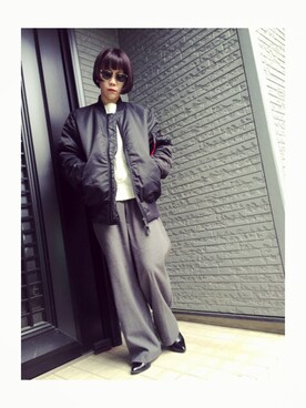 「EMODA」｜「アイテム（MA-1）」を使った、AKANEさん（レディース・161cm）の冬コーディネート