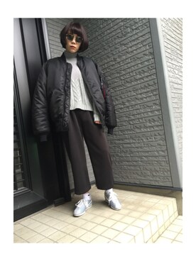 「EMODA」｜「アイテム（MA-1）」を使った、AKANEさん（レディース・161cm）の冬コーディネート