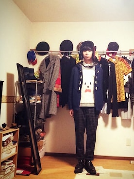 「GEORGE COX（ジョージコックス）のアイテム（シューズ）」を使った、Honeyさん（メンズ・176cm）の冬コーディネート