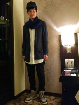 「Abercrombie&Fitch（アバークロンビーアンドフィッチ）のアイテム（カーディガン/ボレロ）」を使った、JasonWongさん（メンズ・178cm）の秋コーディネート