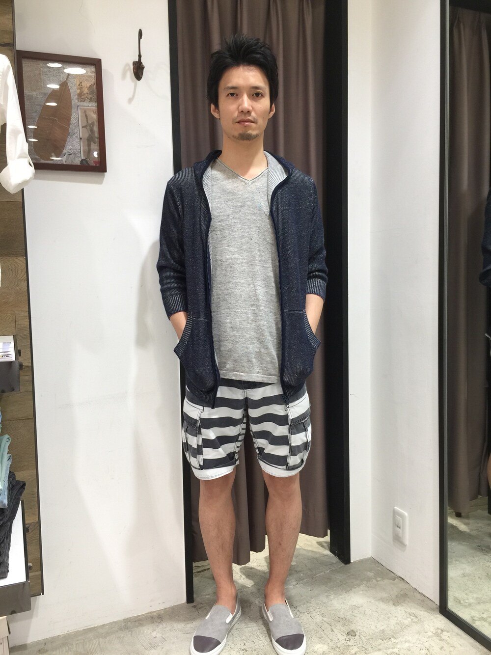 「ボーダー、タンパンスタイル」｜「TETE HOMMEのアイテム（パーカー、ブルー系）」を使った、hiroaki-iwahoriさん（メンズ・173cm）の夏コーディネートの1枚目の写真