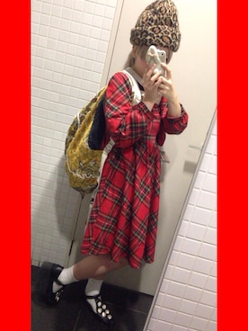 「banal chic bizarre（バナルシックビザール）のアイテム（バックパック/リュック、ゴールド系）」を使った、riさん（レディース・152cm）の秋コーディネート