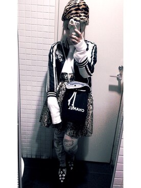 「UNBILICAL（エンブレム）のアイテム（ドレスシューズ、ブラック系）」を使った、riさん（レディース・152cm）の冬コーディネート