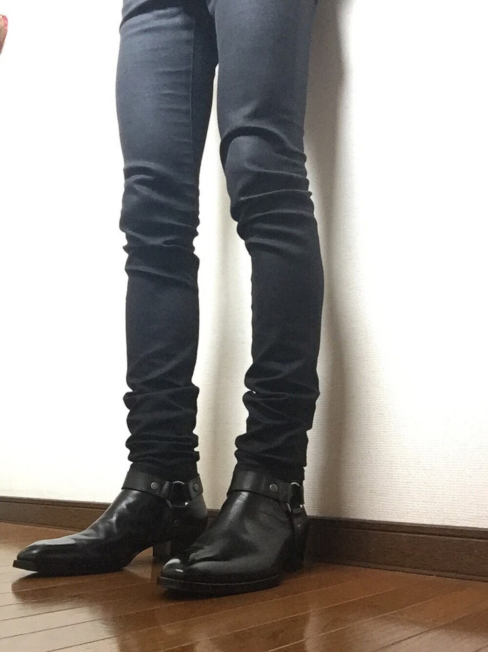 「Saint Laurent」｜「SAINT LAURENT PARISのアイテム（その他、ブラック系）」を使った、Mr.Sさん（メンズ・175cm）の秋コーディネートの1枚目の写真