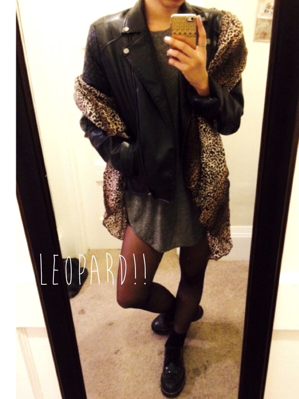 「fall winter 14、fall、windy、leopard、school、daily look、ootd、comfortable」｜「MURALのアイテム（ライダースジャケット、ブラック系）」を使った、DAHEAN EMILY LEEさん（レディース・165cm）の秋コーディネートの1枚目の写真