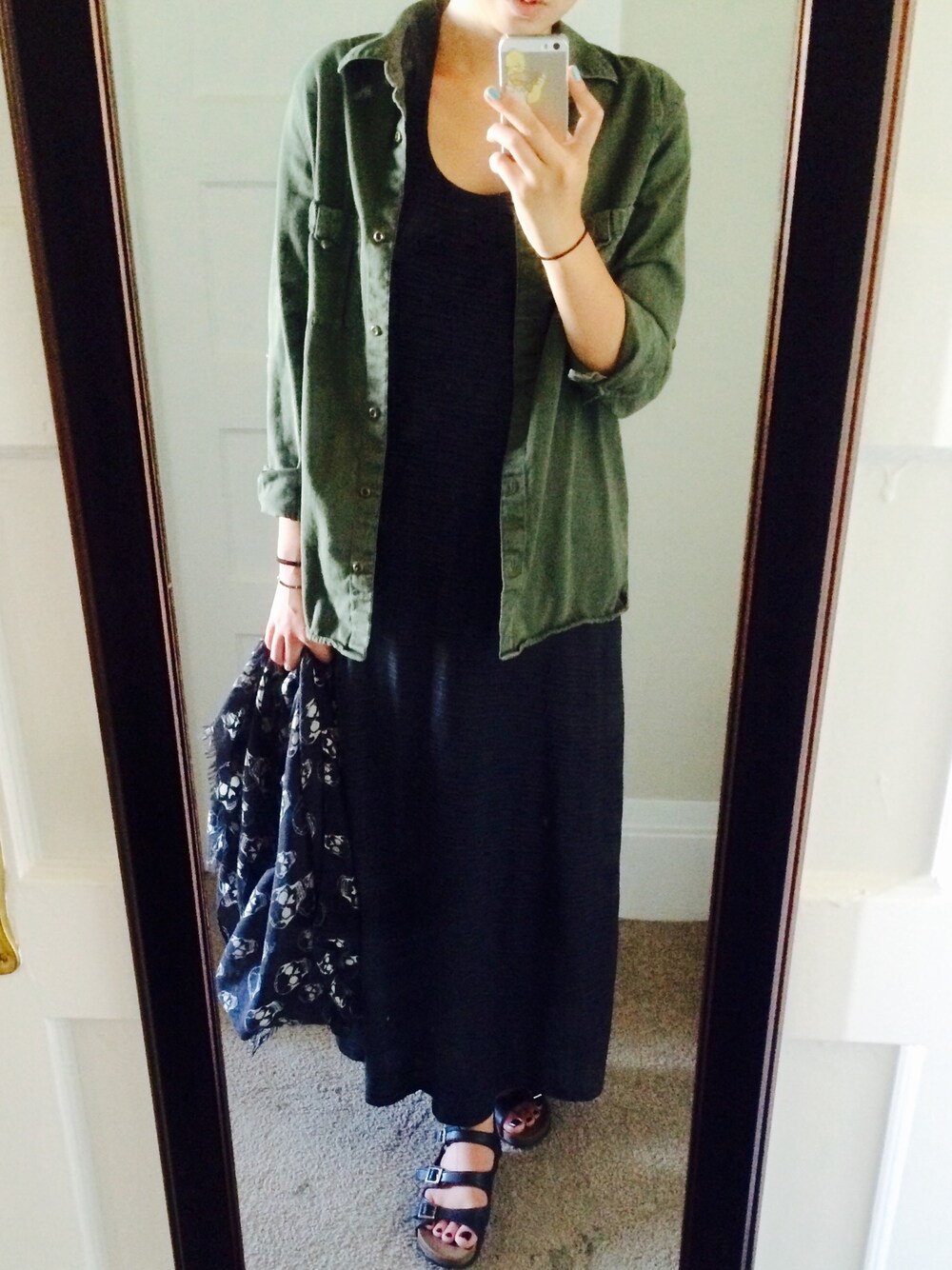 「dress、daily look、ootd、school、comfortable」｜「ZARAのアイテム（シャツ/ブラウス、グリーン系）」を使った、DAHEAN EMILY LEEさん（レディース・165cm）の秋コーディネートの1枚目の写真