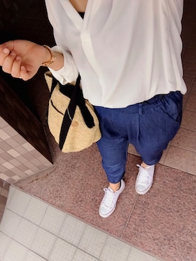 「スキッパーシャツ」｜「アイテム（オールインワン・サロペット）」を使った、akariさん（レディース・155cm）の春コーディネート