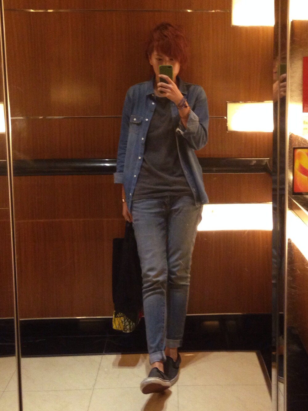 「POCKET TEE、jeans、VANS、slipon、HARE、JackWills、united arrows、American Eagle、shirts、FREDY&GLOSTER」｜「TOASTのアイテム（Tシャツ/カットソー、グレー系）」を使った、Jayさん（レディース・166cm）の夏コーディネートの1枚目の写真