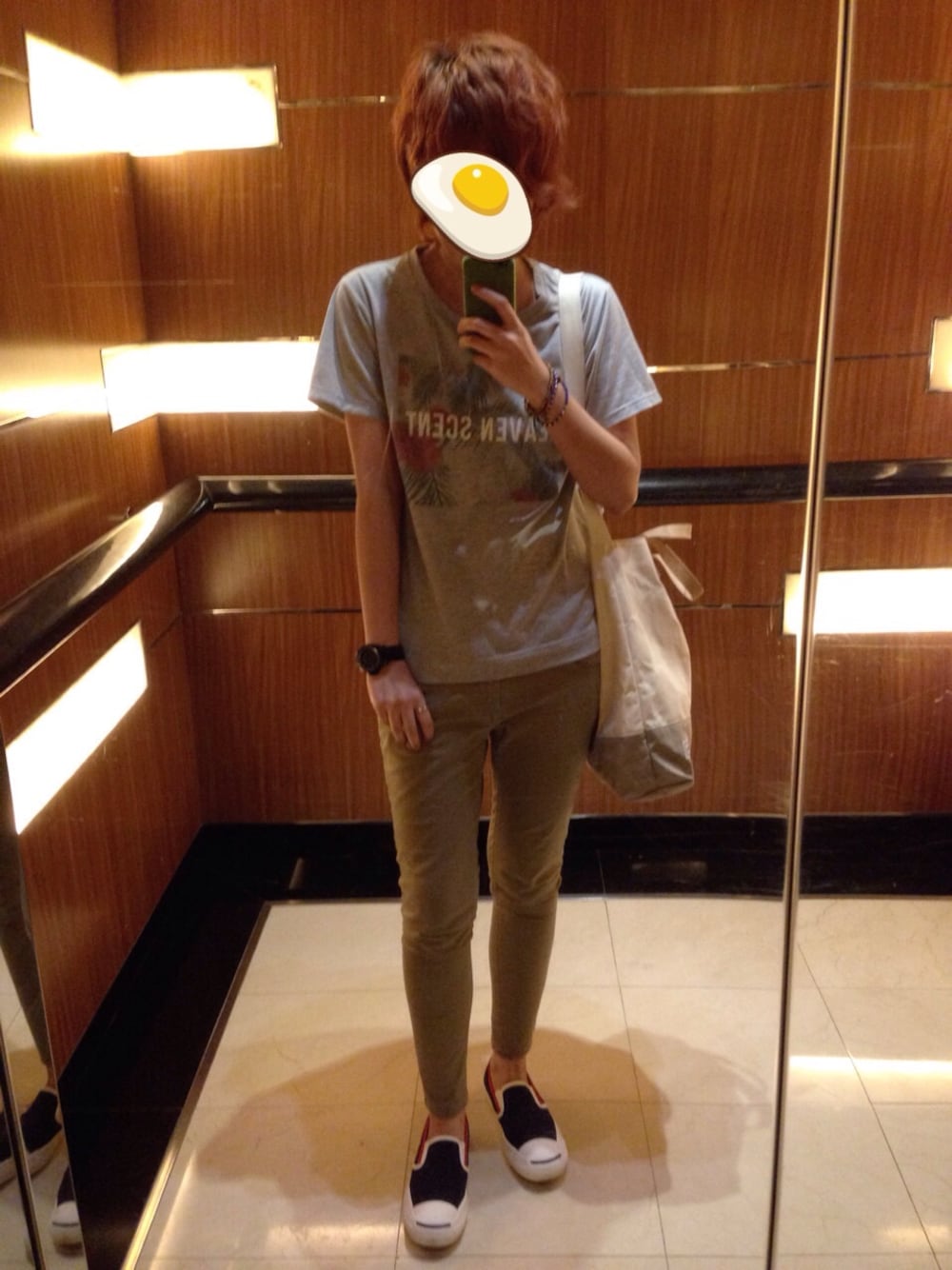 「GLOBAL WORK、converse、JACKPURCELL、PORTER」｜「GLOBAL WORKの【GLOBAL WORK】カラースキニー9分丈/527434（その他パンツ、ベージュ系）」を使った、Jayさん（レディース・166cm）の夏コーディネートの1枚目の写真