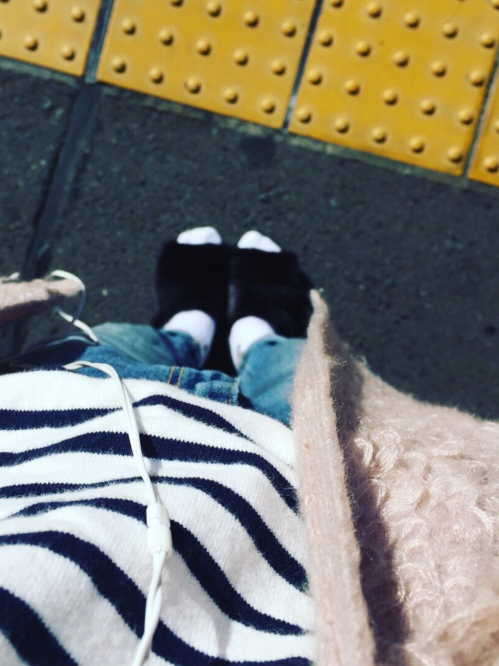 「NIKEのNIKE / 3P COTTON  CUSHION QUARTER SOCKS（ソックス/靴下、ホワイト系）」を使った、なかさん（レディース・160cm）の秋コーディネートの1枚目の写真