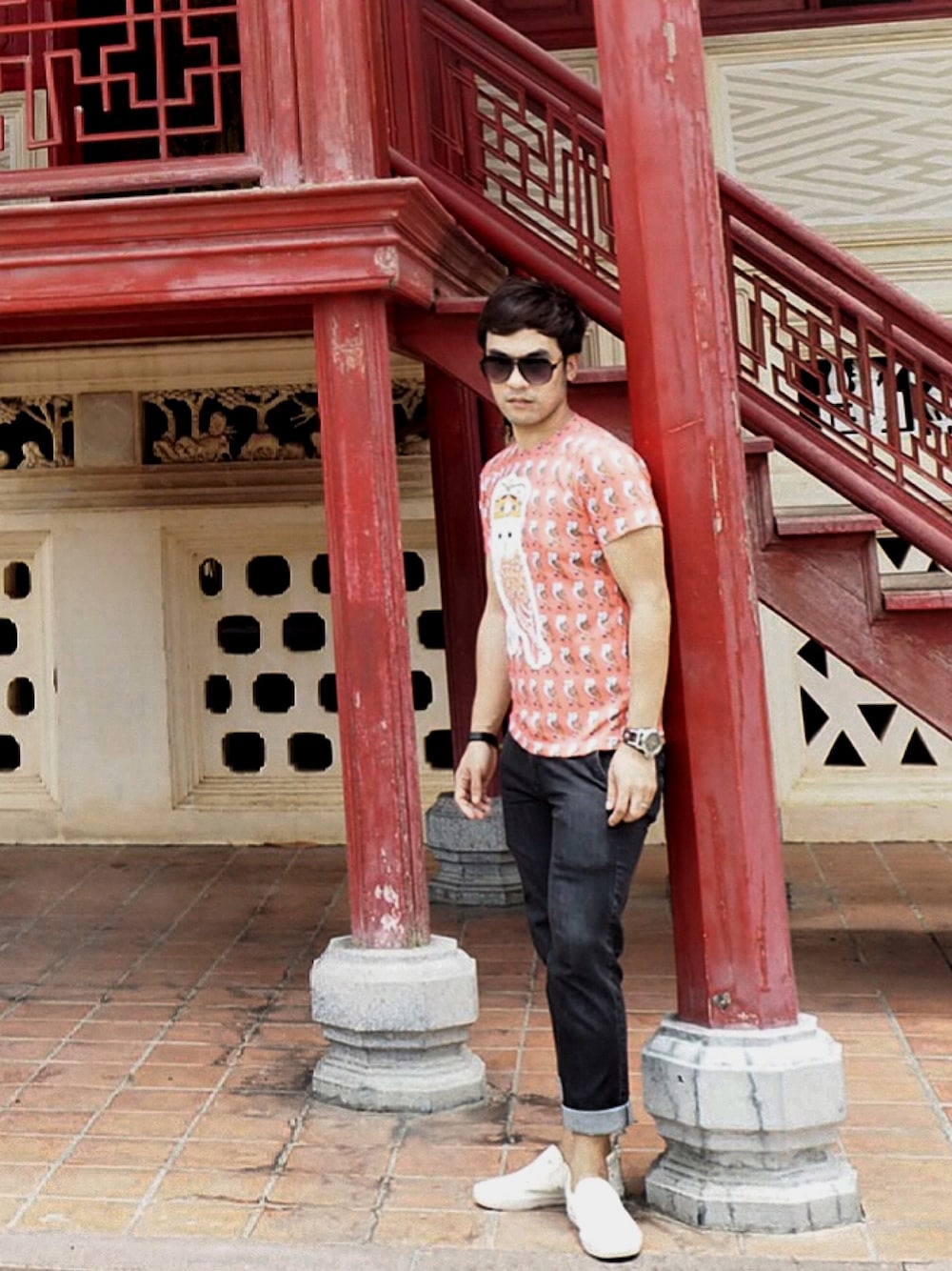 「movingaround」｜「DOLCE&GABBANAのアイテム（Tシャツ/カットソー、その他）」を使った、peweeさん（メンズ・135cm）の夏コーディネートの1枚目の写真
