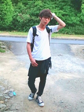 「galvanize（ガルヴァナイズ）のアイテム（トップス）」を使った、HIKAさん（メンズ・179cm）の春コーディネート