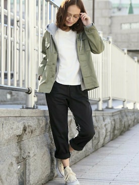 「黒パンツ」｜DenimeWebStoreさん（メンズ・175cm）の冬コーディネート