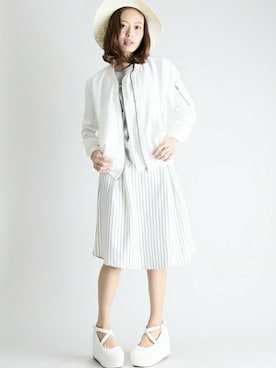 「モノトーン」｜DenimeWebStoreさん（レディース・162cm）の冬コーディネート