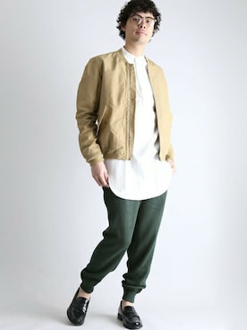 「Denime（ドゥニーム）のアイテム（MA-1）」を使った、DenimeWebStoreさん（メンズ・173cm）の春コーディネート