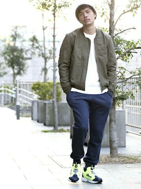 「Denime（ドゥニーム）のアイテム（MA-1）」を使った、DenimeWebStoreさん（メンズ・173cm）の春コーディネート