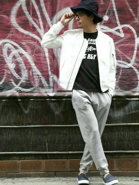 「Denime（ドゥニーム）のアイテム（MA-1）」を使った、DenimeWebStoreさん（メンズ・173cm）の春コーディネート