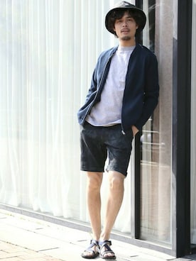 「アイテム（シューズ、ブルー系）」を使った、DenimeWebStoreさん（メンズ・173cm）の春コーディネート