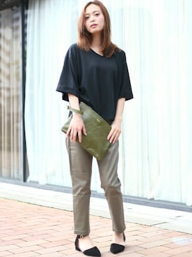 「アイテム（Tシャツ/カットソー、ブラック系）」を使った、DenimeWebStoreさん（レディース・162cm）の夏コーディネート