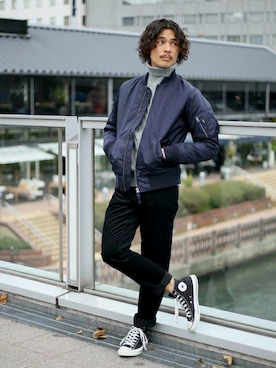 「Denime（ドゥニーム）のアイテム（MA-1）」を使った、DenimeWebStoreさん（メンズ・173cm）の秋コーディネート