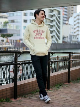 「FRUIT OF THE LOOM（フルーツオブザルーム）のアイテム（パーカー）」を使った、DenimeWebStoreさん（メンズ・173cm）の春コーディネート