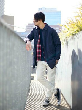 「スエット」｜「アイテム（ミリタリージャケット）」を使った、DenimeWebStoreさん（メンズ・173cm）の冬コーディネート