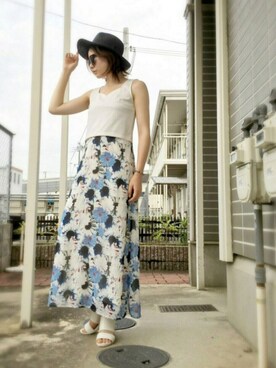 「SpRay PREMIUM（スプレイプレミアム）のアイテム（タンクトップ）」を使った、lezhatさん（レディース・167cm）の夏コーディネート