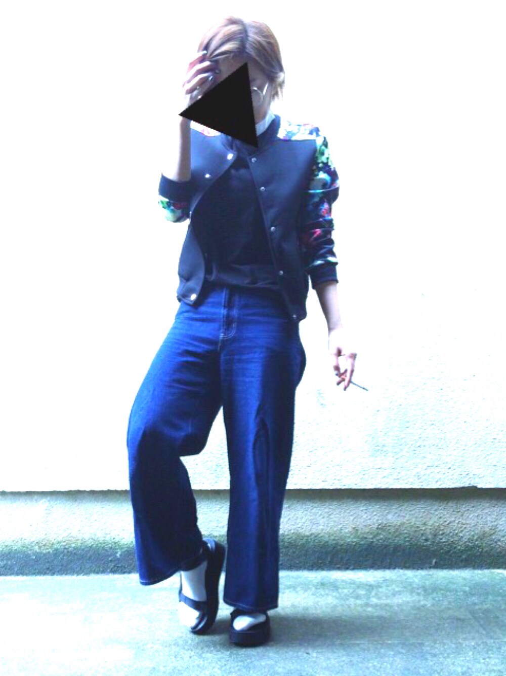 「すっぴん、おなかすいた」｜「no brandのアイテム（メガネ、ゴールド系）」を使った、もけけさん（レディース・154cm）の春コーディネートの1枚目の写真