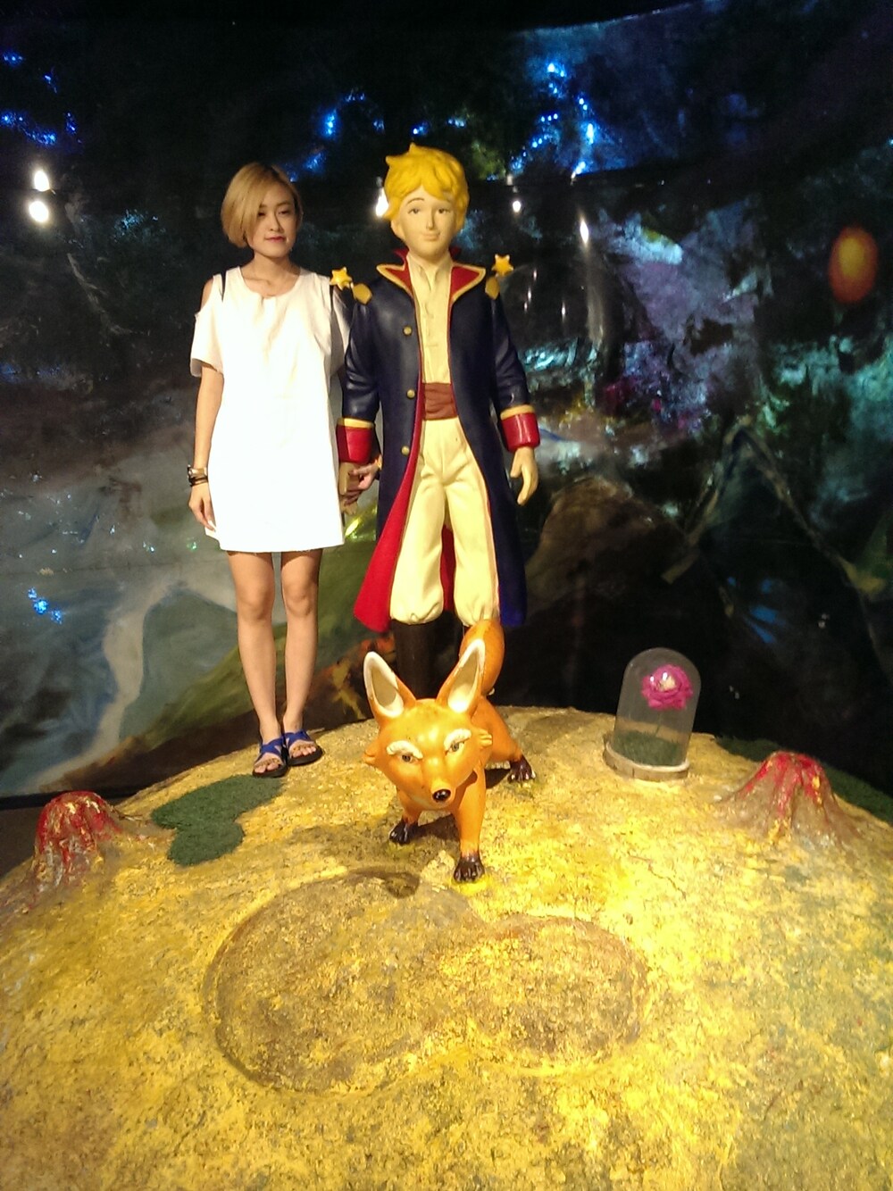 「onepiece、TRIP、white、daily look、korean、hkgirl」｜「アイテム（ワンピース、ホワイト系）」を使った、::Tong Chan::さん（レディース・165cm）の夏コーディネートの1枚目の写真