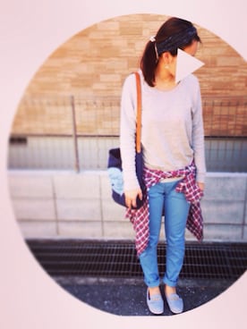 「アイテム（その他シューズ、グレー系）」を使った、aoさん（レディース・159cm）の春コーディネート