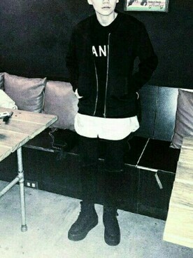 Realさんのコーディネート