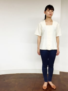 「アイテム（サンダル）」を使った、興津 真菜さん（レディース・158cm）の夏コーディネート