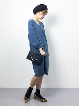 「帽子」｜「アイテム（クラッチバッグ）」を使った、おりこさん（レディース・155cm）の秋コーディネート