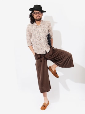 「ヒゲメガネ」｜「アイテム（その他）」を使った、tomonistaさん（メンズ・187cm）の春コーディネート