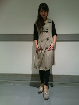 「アイテム（モカシン/デッキシューズ）」を使った、yuri osumiさん（レディース・161cm）の秋コーディネート