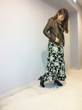 「アイテム（ブーティ）」を使った、yuri osumiさん（レディース・161cm）の秋コーディネート