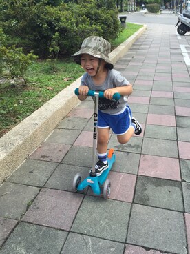 「roots（ルーツ）のアイテム（帽子）」を使った、Eason W🎈さん（キッズ・90cm）の夏コーディネート