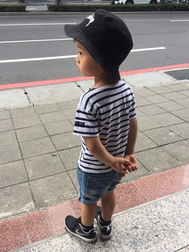 「日常」｜「アイテム（キャップ）」を使った、Eason W🎈さん（キッズ・90cm）の夏コーディネート