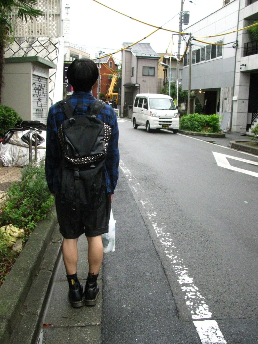 「ブロックチェック、マーチン」｜「Dr. MartensのDr.Martens (ドクターマーチン)/1460Z 8ホールブーツ（ブーツ、ブラック系）」を使った、▼wataru▲さん（メンズ・167cm）の秋コーディネートの1枚目の写真