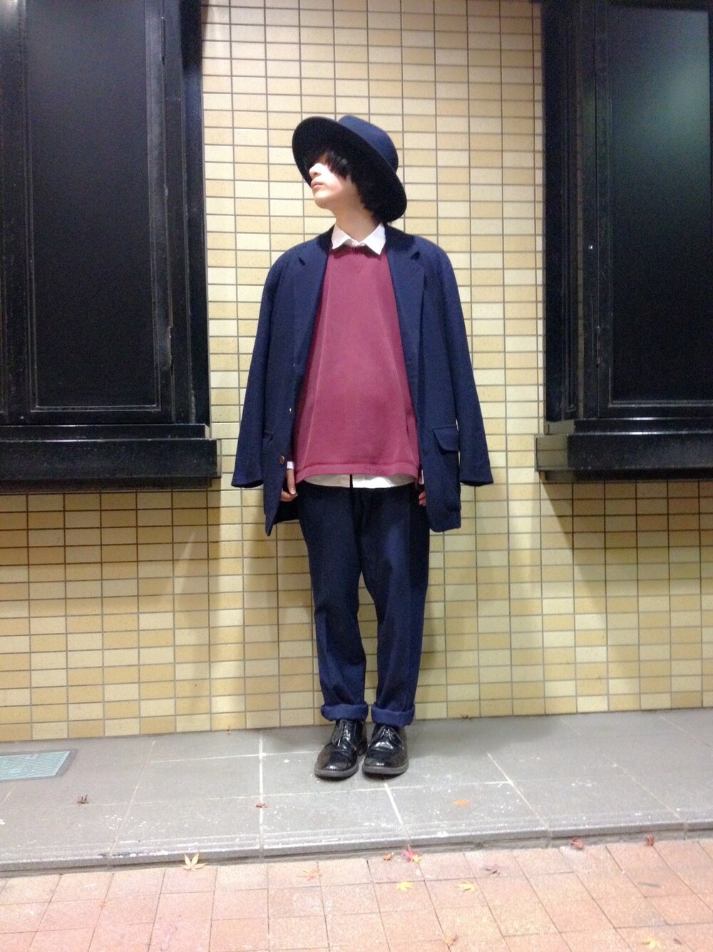 「パーティースタイル、armani、ネイビー、白ソックス、ハット、コットンニット」｜「ARMANI JEANSのアイテム（その他アウター、ブルー系）」を使った、▼wataru▲さん（メンズ・167cm）の冬コーディネートの1枚目の写真