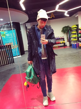 Fendi フェンディ のバックパック リュックを使ったメンズ人気ファッションコーディネート 地域 香港 Wear