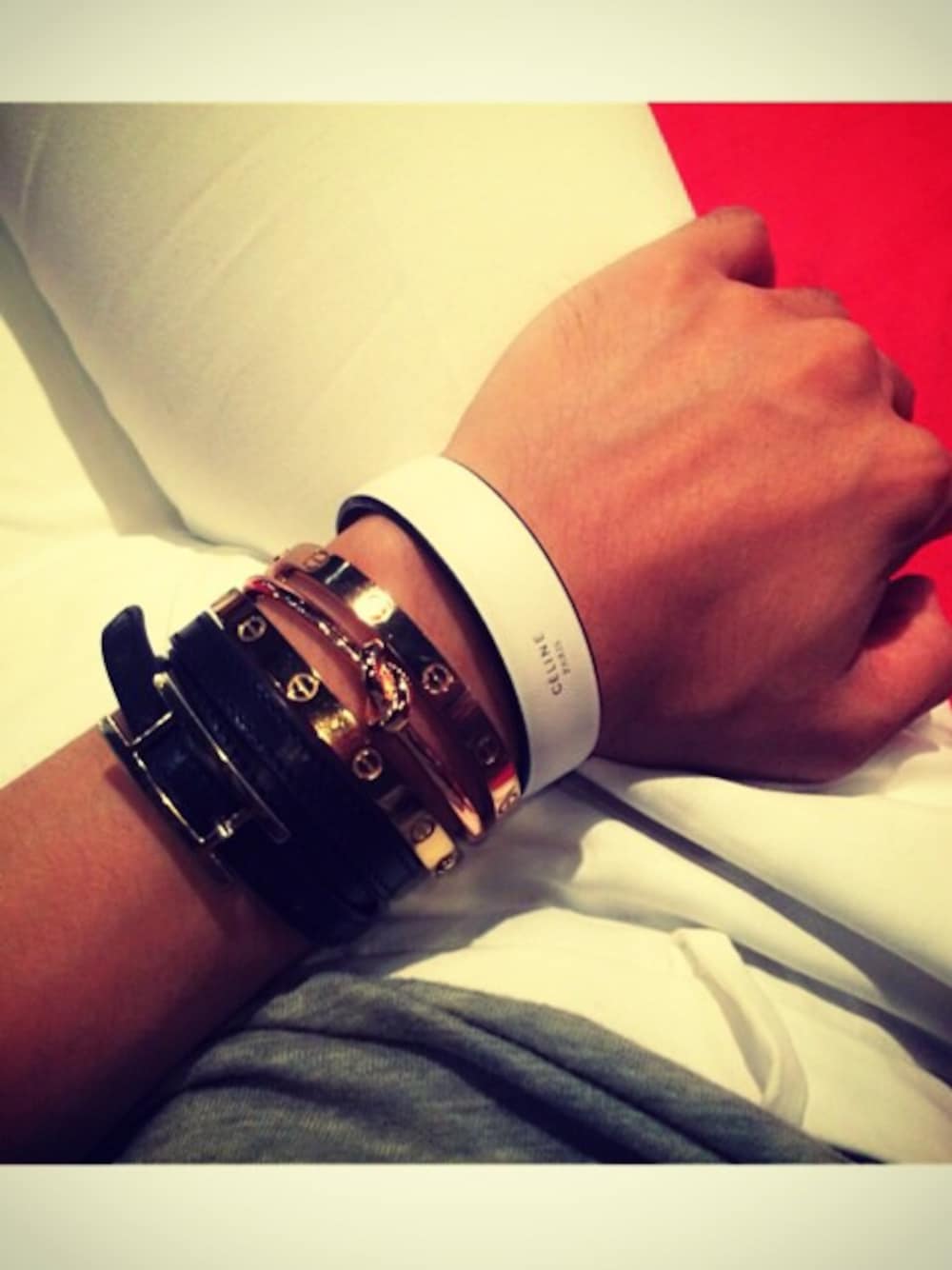 「Cartier、HERMES、CELINE、bracelet、ブレスレット、セリーヌ、エルメス、カルティエ、アクセサリー」｜「Cartierのlove bracelet - 18size（ブレスレット、ゴールド系）」を使った、Salon Camouflageさん（メンズ・176cm）の夏コーディネートの1枚目の写真