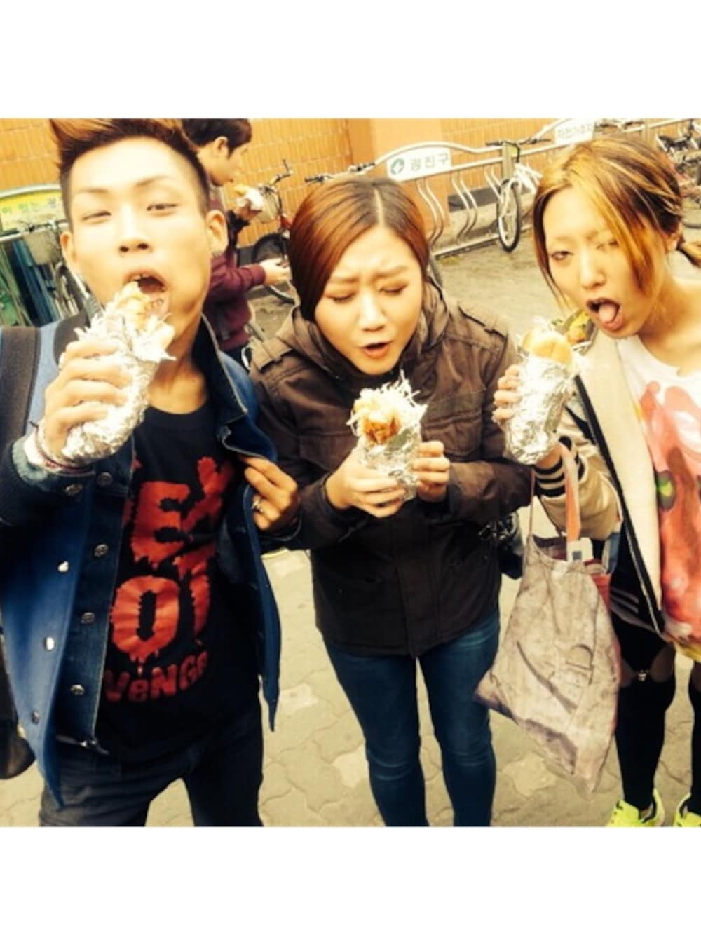 「ACNE、SEXPOT、SEXY DYNAMITE LONDON、punk、orchid」｜「SEXPOT REVENGEのアイテム（Tシャツ/カットソー、ブラック系）」を使った、Salon Camouflageさん（メンズ・176cm）の夏コーディネートの1枚目の写真