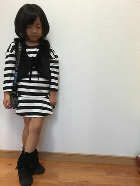 「韓国のアイテム（ワンピース、ブラック系）」を使った、⭐️YU⭐️さん（キッズ・131cm）の秋コーディネート