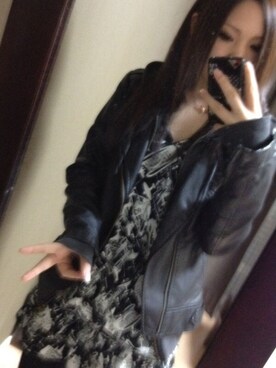 「GLADNEWS（グラッドニュース）のアイテム（ワンピース、ブラック系）」を使った、Kralaさん（レディース・154cm）の夏コーディネート