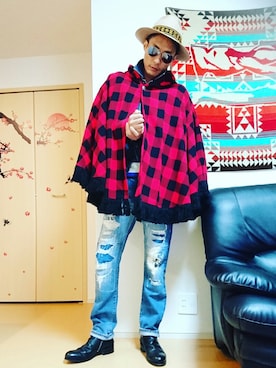 「アイテム（ポンチョ、レッド系）」を使った、⑧④さん（メンズ・178cm）の秋コーディネート