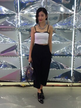 「アイテム（クラッチバッグ、グレー系）」を使った、Ravenさん（レディース・170cm）の冬コーディネート