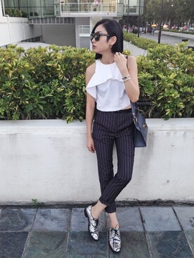 「アイテム（クラッチバッグ、グレー系）」を使った、Ravenさん（レディース・170cm）の冬コーディネート