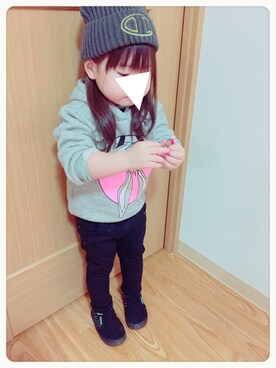 「abcd（ナシ）のアイテム（その他パンツ、ブラック系）」を使った、Rさん（キッズ・90cm）の春コーディネート